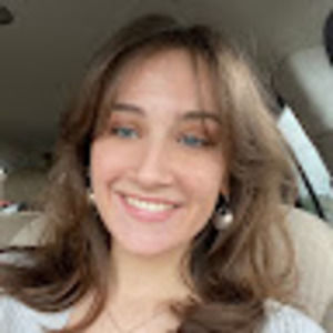 Meet your Posher, Carmela